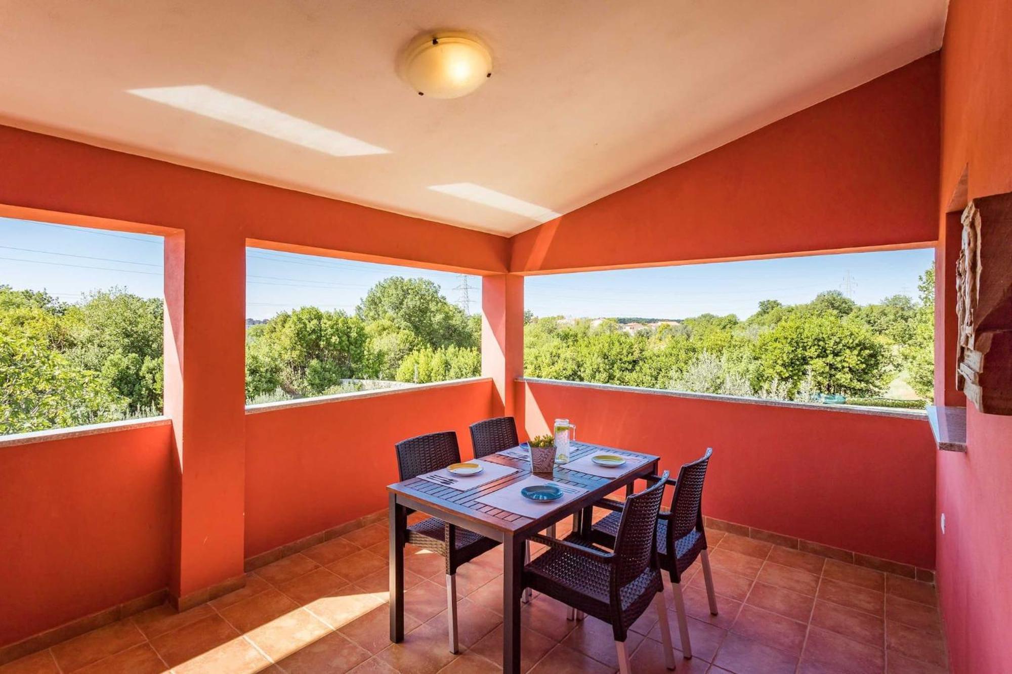 Holiday Home Pina พูลา ภายนอก รูปภาพ